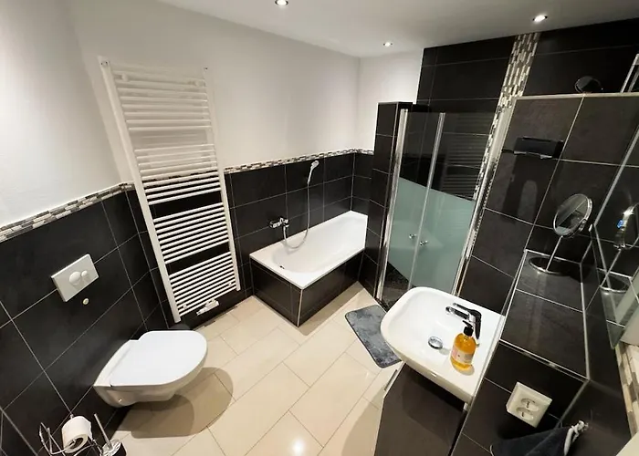 In With Swimming Pool Penzlin